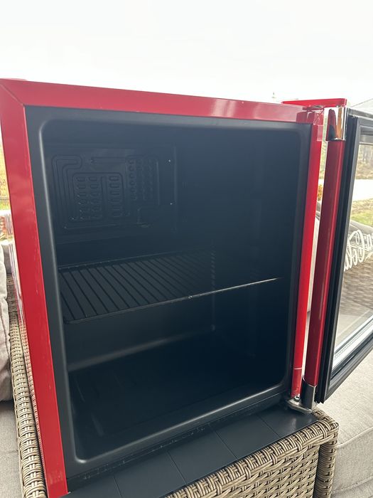 Praktycznie nowa, oryginalna chłodziarka Coca-Cola firmy Husky