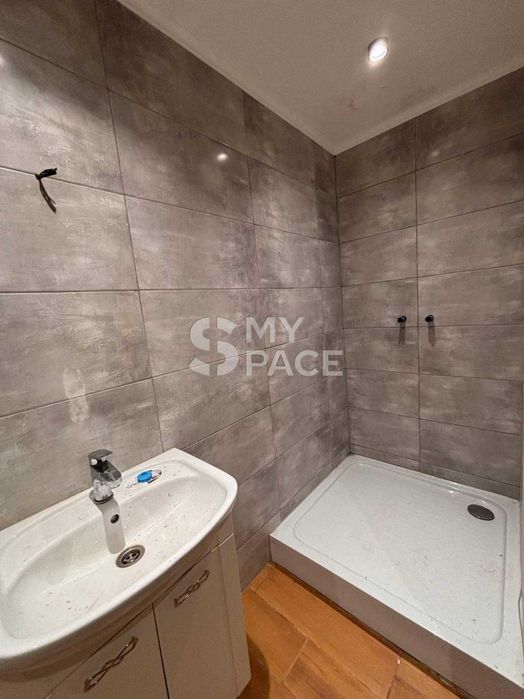 Продаж приміщення на вул. Янгеля, 4 100м Шулявська КПІ