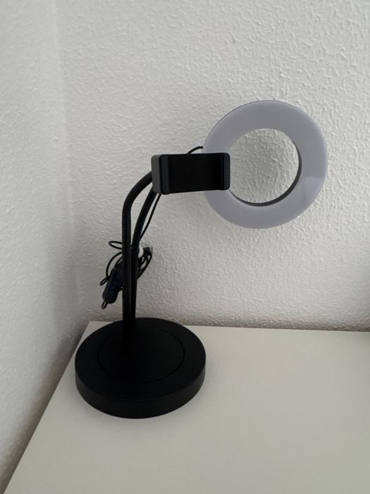 Ring Lightning com Suporte para Telemóvel Ajustável