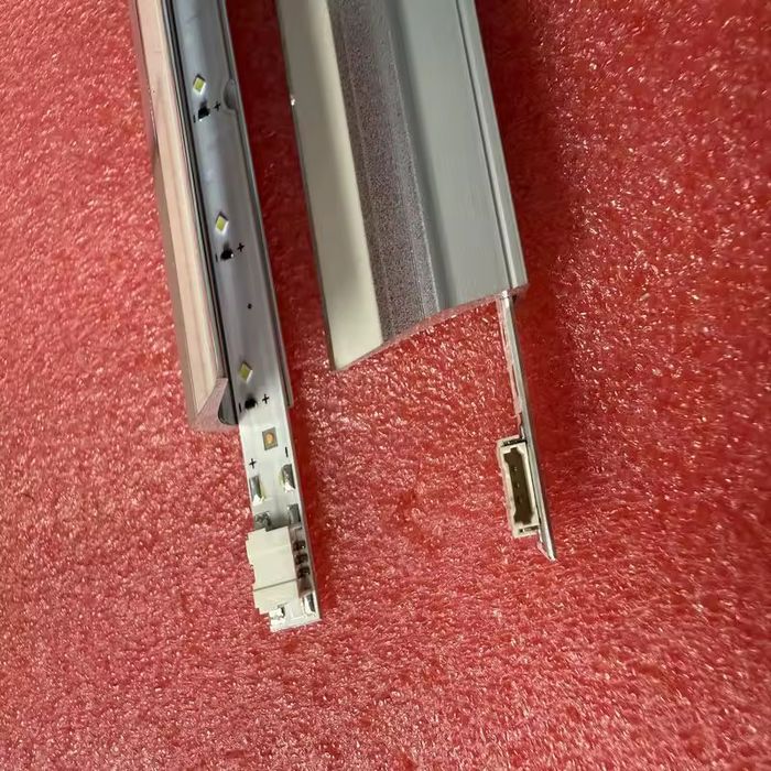 V6LF 320SMO LED32 R0 LOUVRE 32 UN32K4100AG UE32K5100 UE32K4109AK UE32K