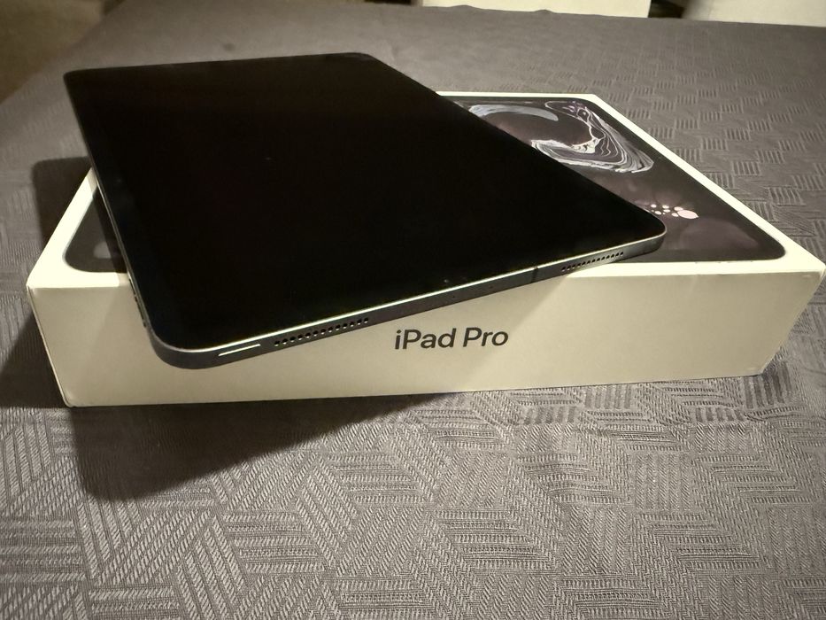 iPad Pro 11, 256 GB, Wi-Fi + SIM Card64586148099202124