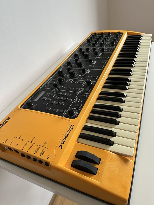 Studiologic Sledge VA Waldorf + torba Thomann stan bardzo dobry
