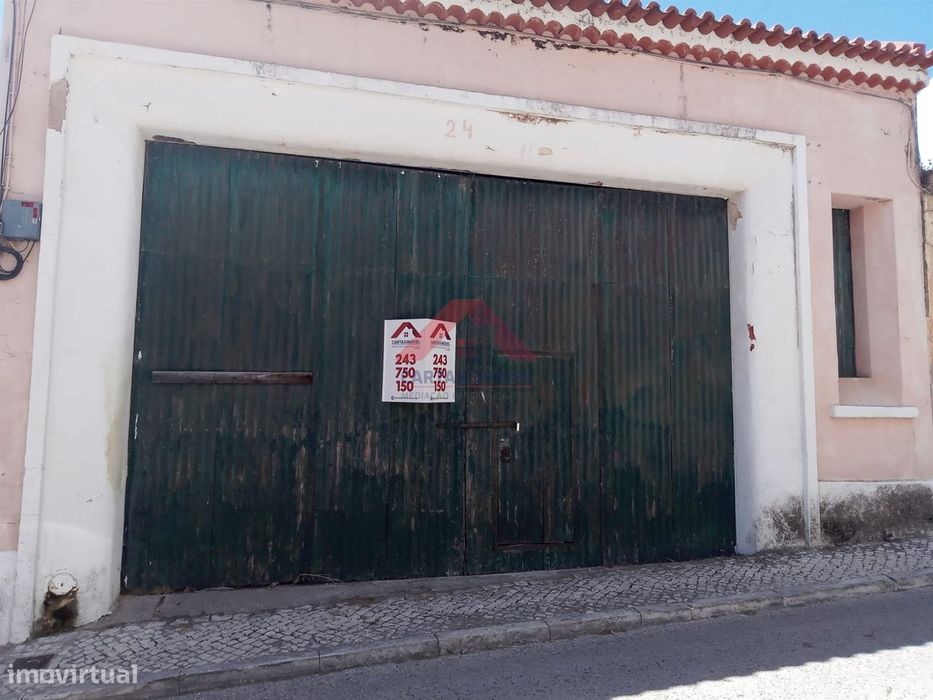 Armazém  Venda em Cartaxo e Vale da Pinta,Cartaxo