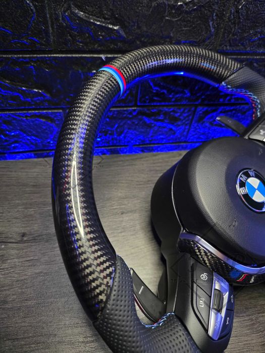 Volante Carbono Bmw M - Série 1 3 4 5 6 e 7 F10 F11 GT F07 F06 F1 - NOVO