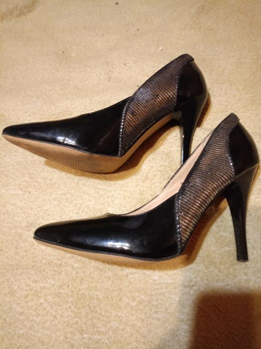 Szpilki lakierowane rozmiar 36 Jenny Fairy