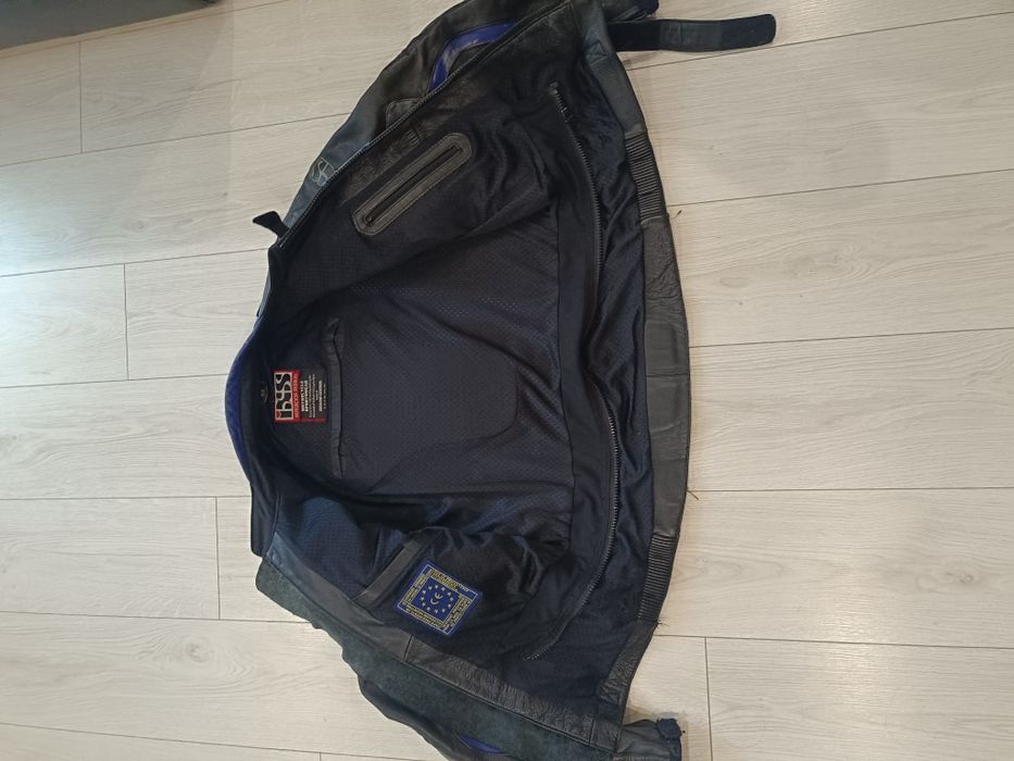 Продам мужской мотокостюм IXS