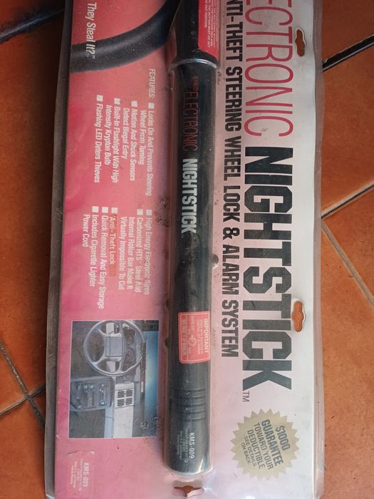 Tranca de Volante Kraco Electronic NightStick