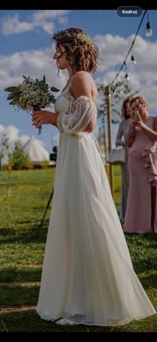 Suknia slubna z bufkami