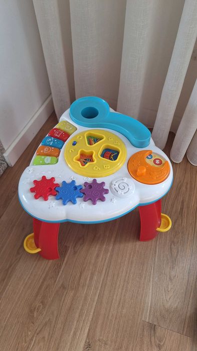 Mesa brincar/atividades bebé