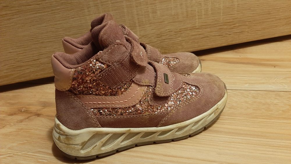 Trzewiki Emel, rozm. 28