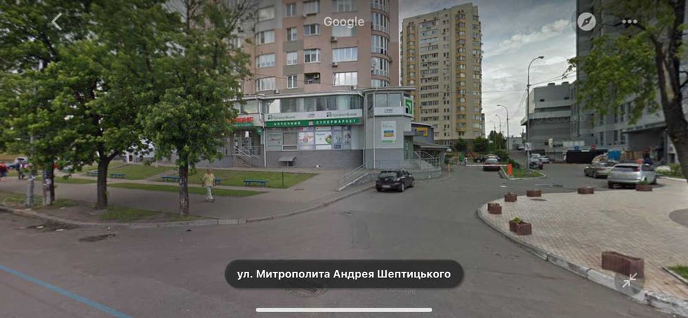 Магазин Киев 485квм метро Левобережная, Шептицкого 10 Супер Фасад