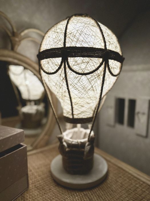 Lampka nocna dla dzieci rękodzieło balonik beż len