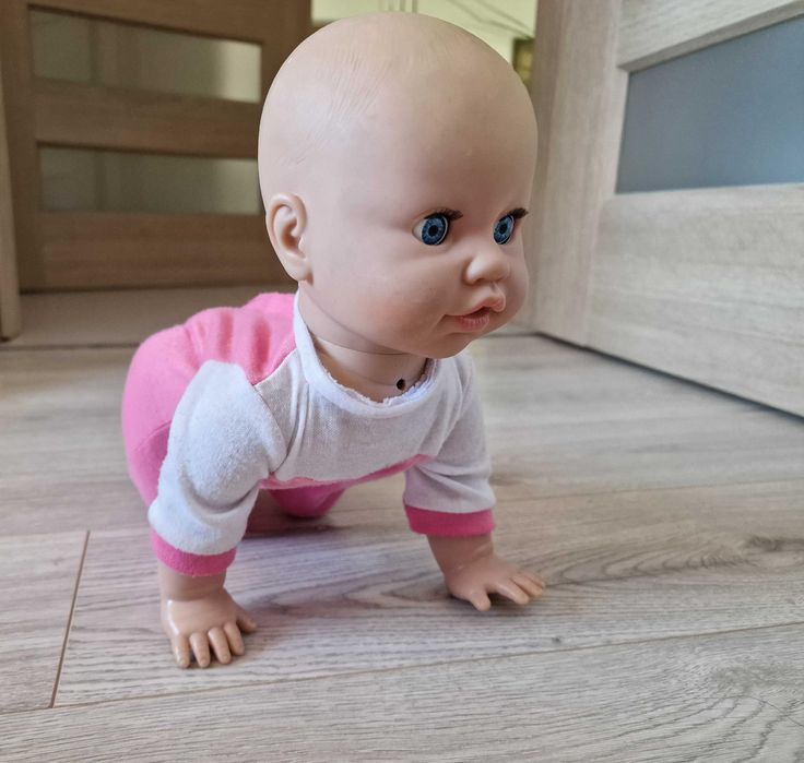 Lalka raczkująca Natalia