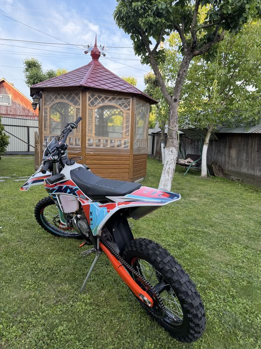 Мотоцикл 2т Kamax 300cc
