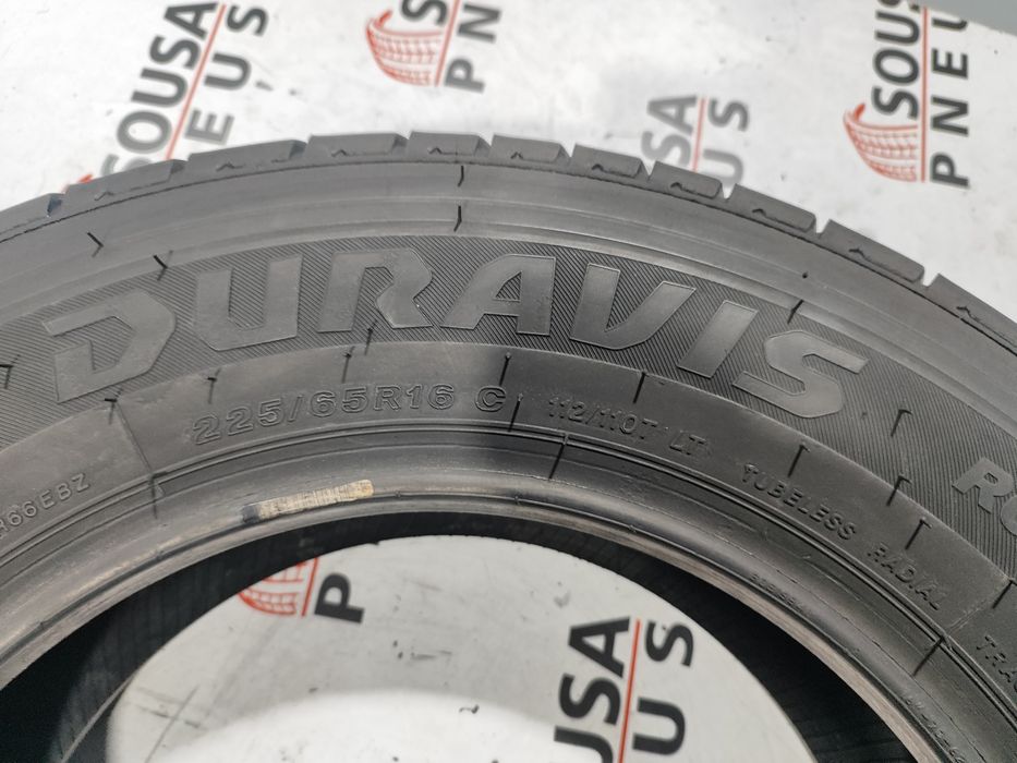 2 pneus semi novos 225-65R16C Bridgestone - Oferta dos Portes