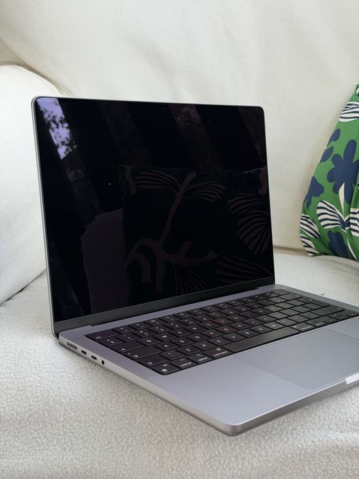 Macbook Pro 14 m1 Pro 16/512