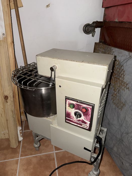 Amassadeira espiral profissional 20kg - ideal para pão brioche / pizzaria