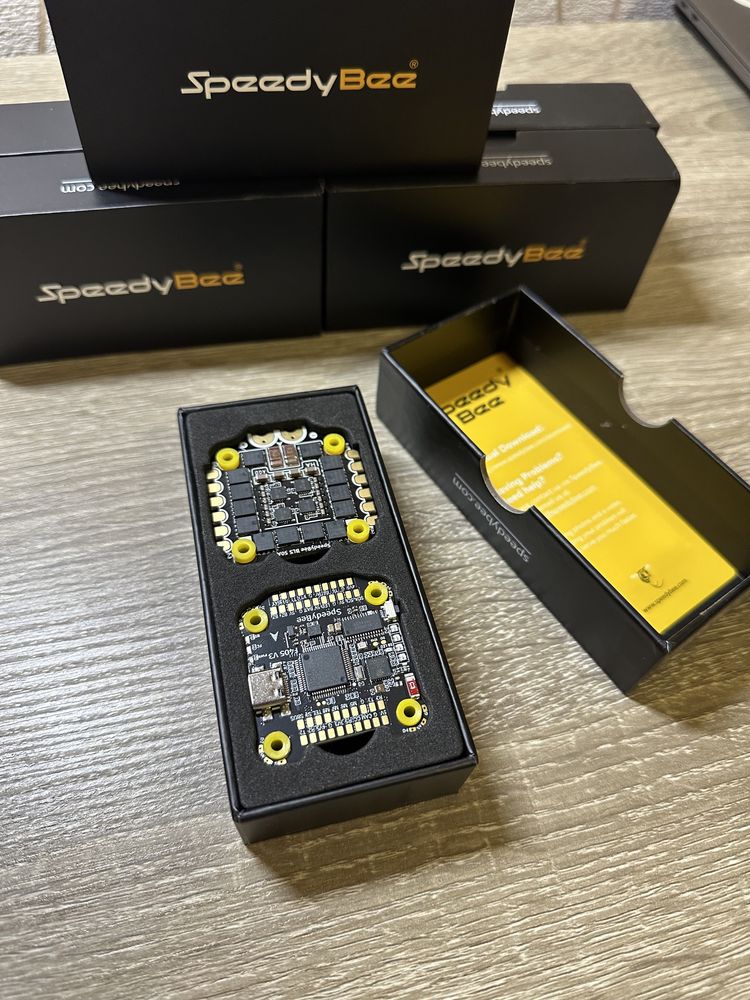 SpeedyBee F405 v3. Політний контроллер, регулятор, стек.: 2 900 грн ...