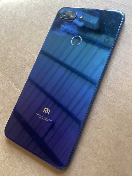 Продам Xiaomi Mi 8 Lite на запчасти