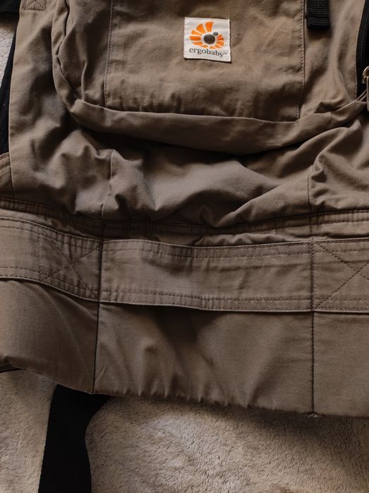 Nosidło Ergobaby kolor khaki stan bardzo dobry