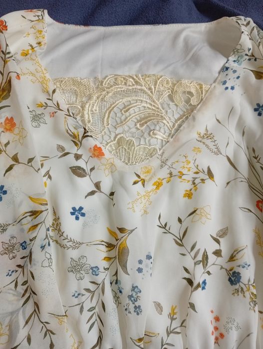 Сукня жіноча.   .