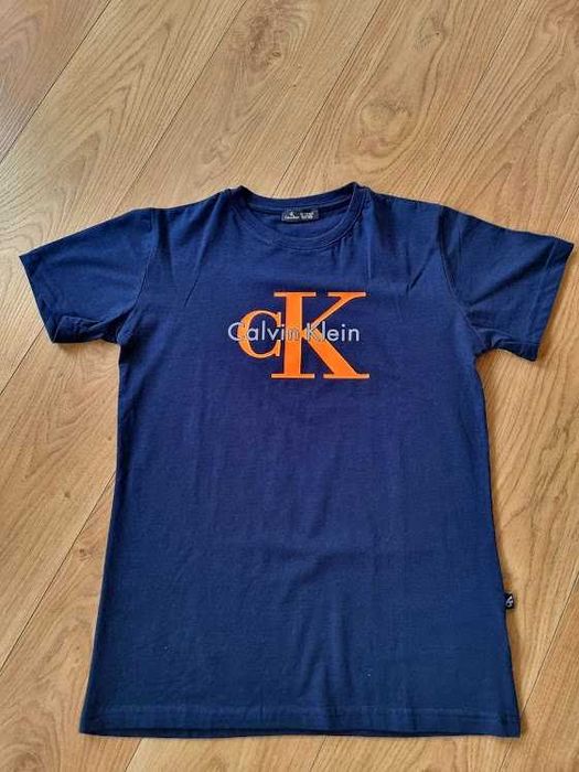 Zestaw 2 T-shirt chłopięcych koszulek C.Klein i Lonsdale ,  152-158 cm