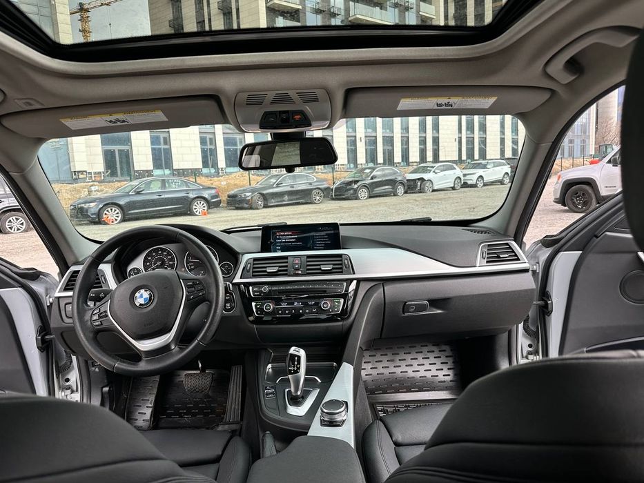 BMW 320i xDrive 2017 2.0 Turbo  AWD
