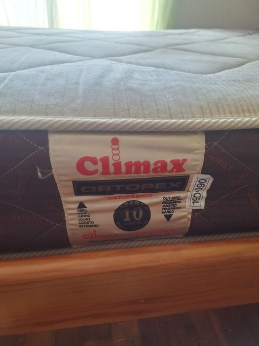 Cama de solteiro