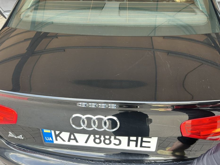 Audi A4 b8 2013  2.0 бензин ,