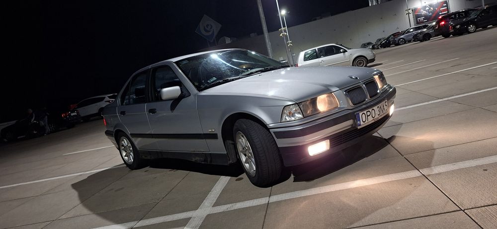 Bmw e36 316i sedan