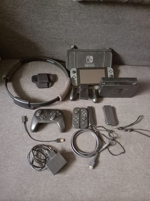 ZESTAW Nintendo Switch, Ring Fit Adventure, gry, walizka, pad pro