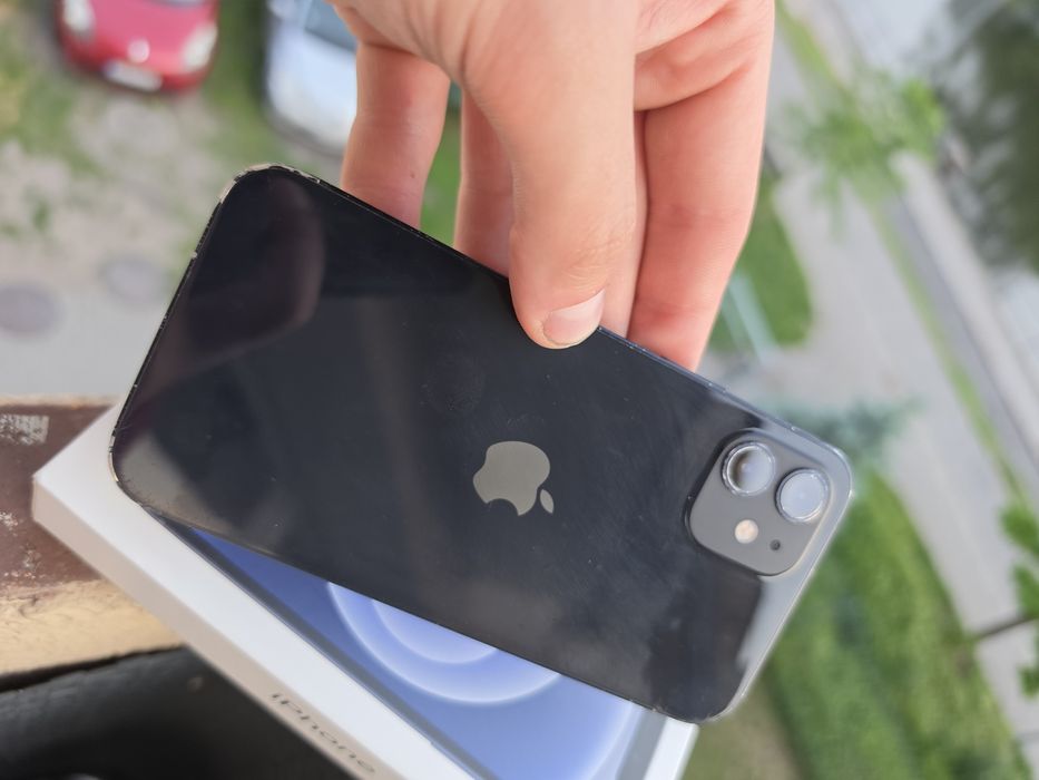 IPhone 12 Black 128 GB 84% kondycja baterii