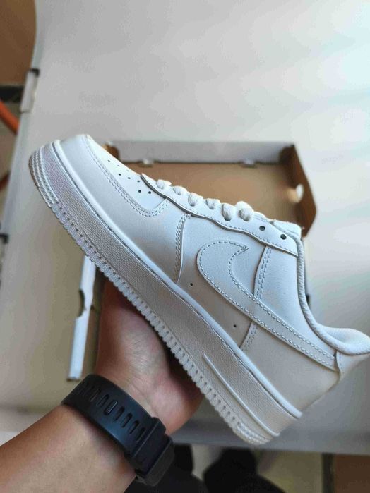 Nike, damskie białe trampki, rozmiar 38.5