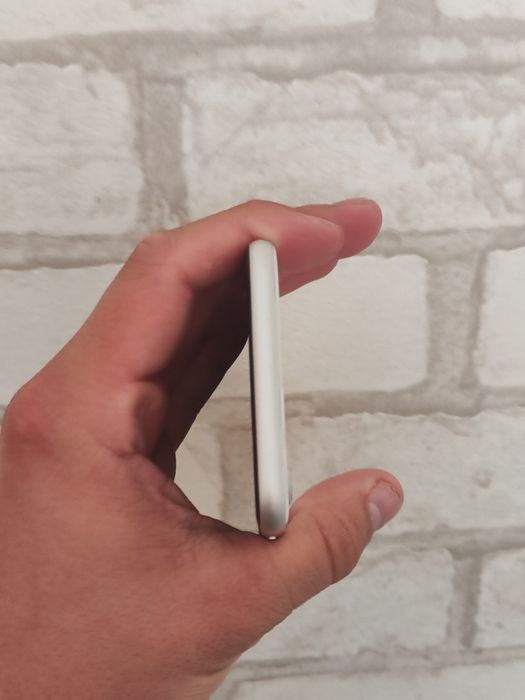 iPhone SE 2020 64gb Айфон SE2