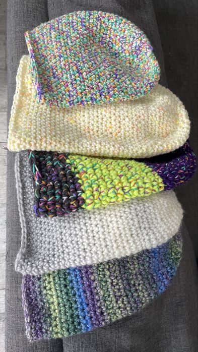 Czapka Boho Smerfetka ręcznie robiona na szydełku Handmade
