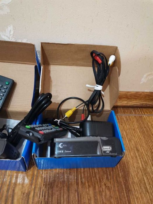 Тюнер Т2 приставка Т2 Ergo Romsat Uclan World Vision Trimax