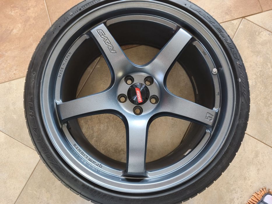 Kute felgi 19 Rays Gran Lights 57 CR z oponami Falken