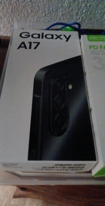 Na caixa fechado Samsung A17 5G mais carregado r super fast Troco