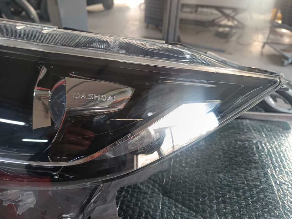 Farol Esq Nissan qashqai