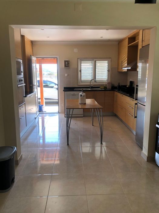 Vende-se Moradia em Caxarias