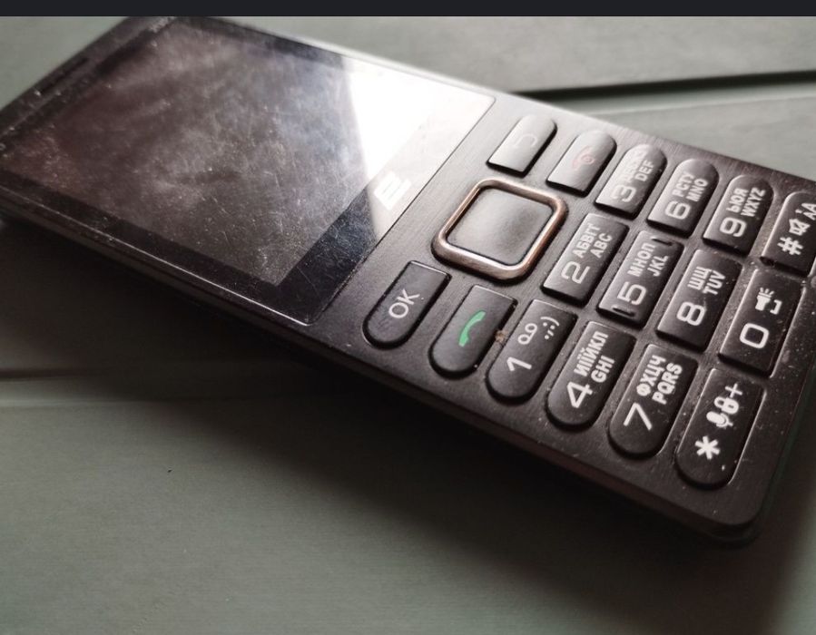 Телефон  кнопковий  2Е е280