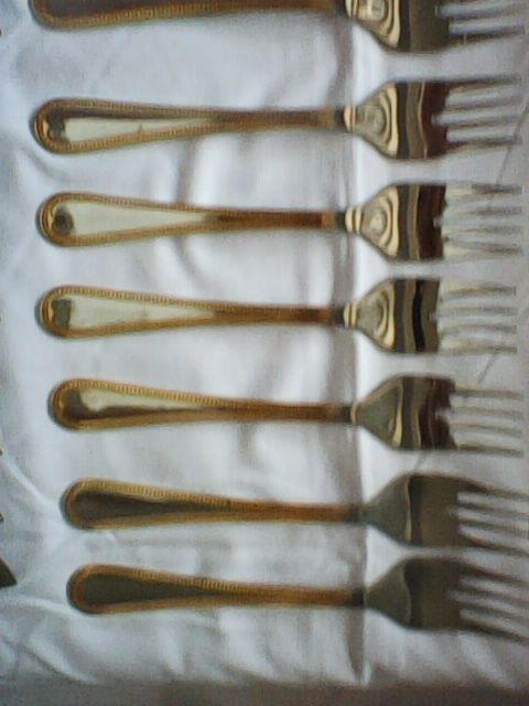 Faqueiro completo com margem dourada - 101 peças