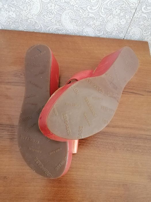 Шльопанці Kork ease since 1953