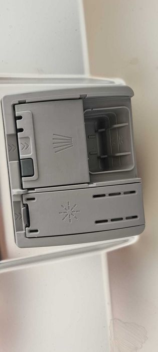 Máquina de Lavar Loiça Bosch SMS4EMWO1E como nova