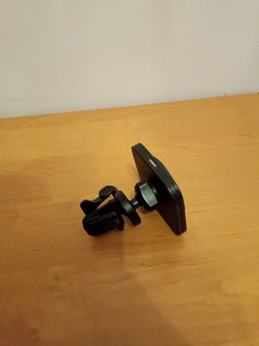 Uchwyt na telefon magnetyczny