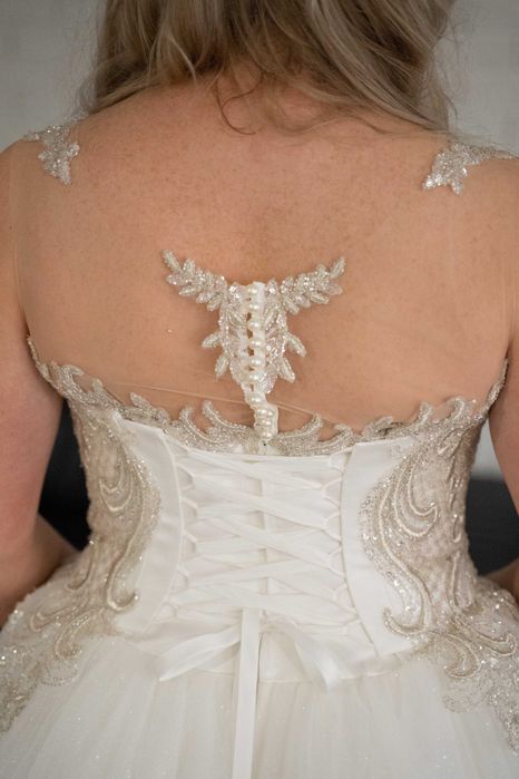 Piekna suknia ślubna plus size