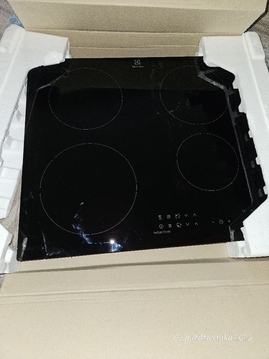 Nie używana, bez żadnej ryski - Płyta indukcyjna Electrolux EIT61443B