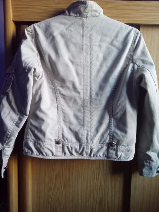 Жiноча куртка весняна.