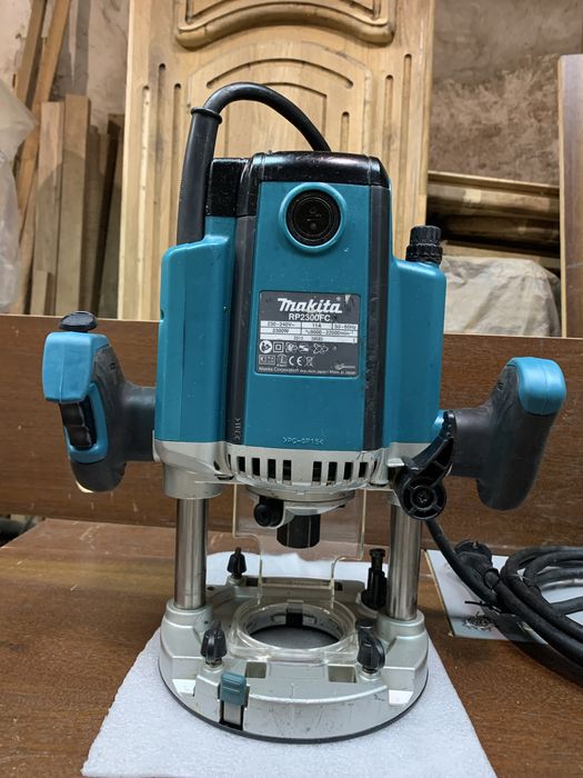 Фрезер Макіта RP2300FC , Макіта RP2301 FC