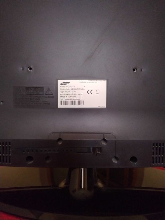 Телевізор Kivi 32"